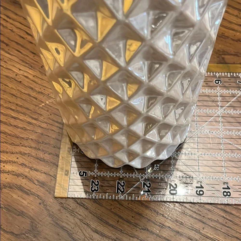 Elegant Cream Iridescent‎ Textured Vase